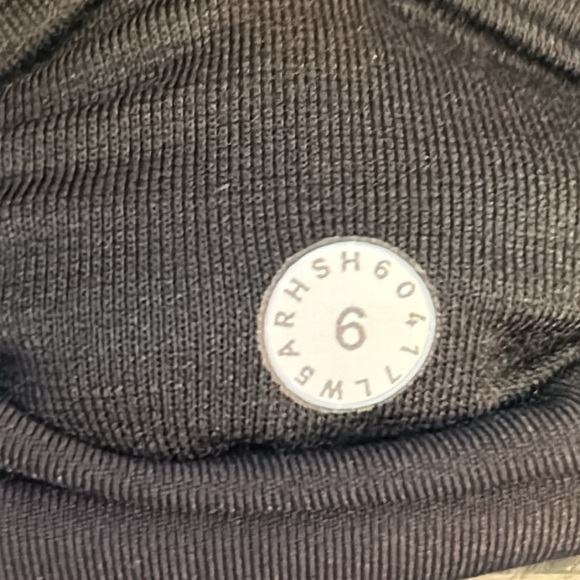 Lululemon Meant to Move Tight - Sz 6 Black - Picture 3 of 4